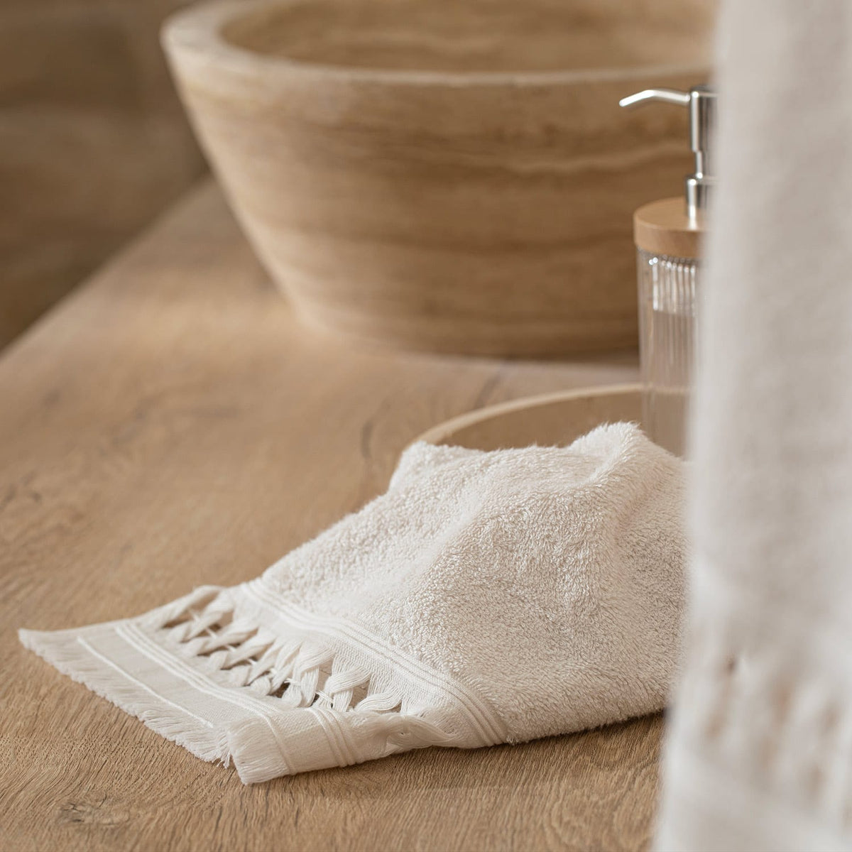 Branda Hand Towel 30x50cm Ecru