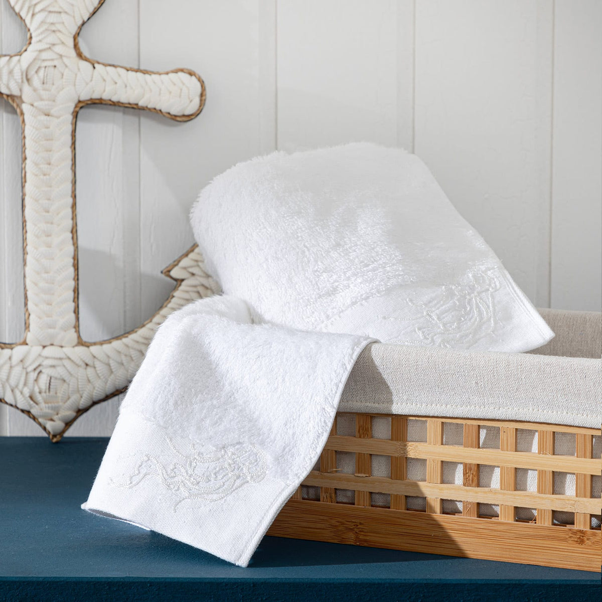 Esteline Hand Towel 30x50cm White