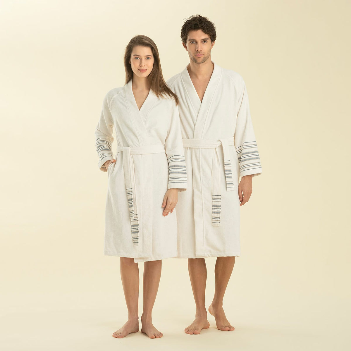 Derin Bamboo Unisex Bathrobe Off White / Marine Blue
