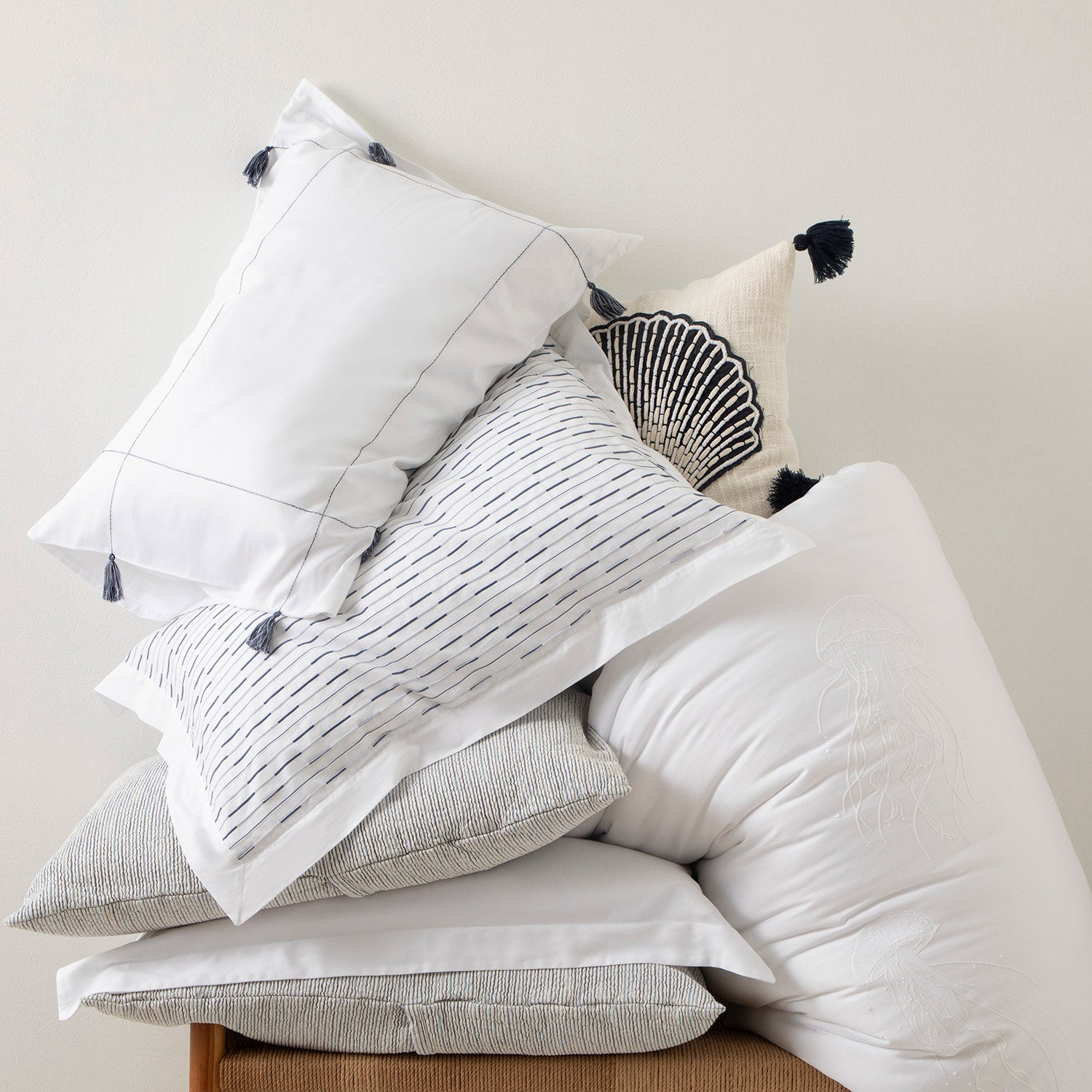 Esteline Duvet Cover Set Double White