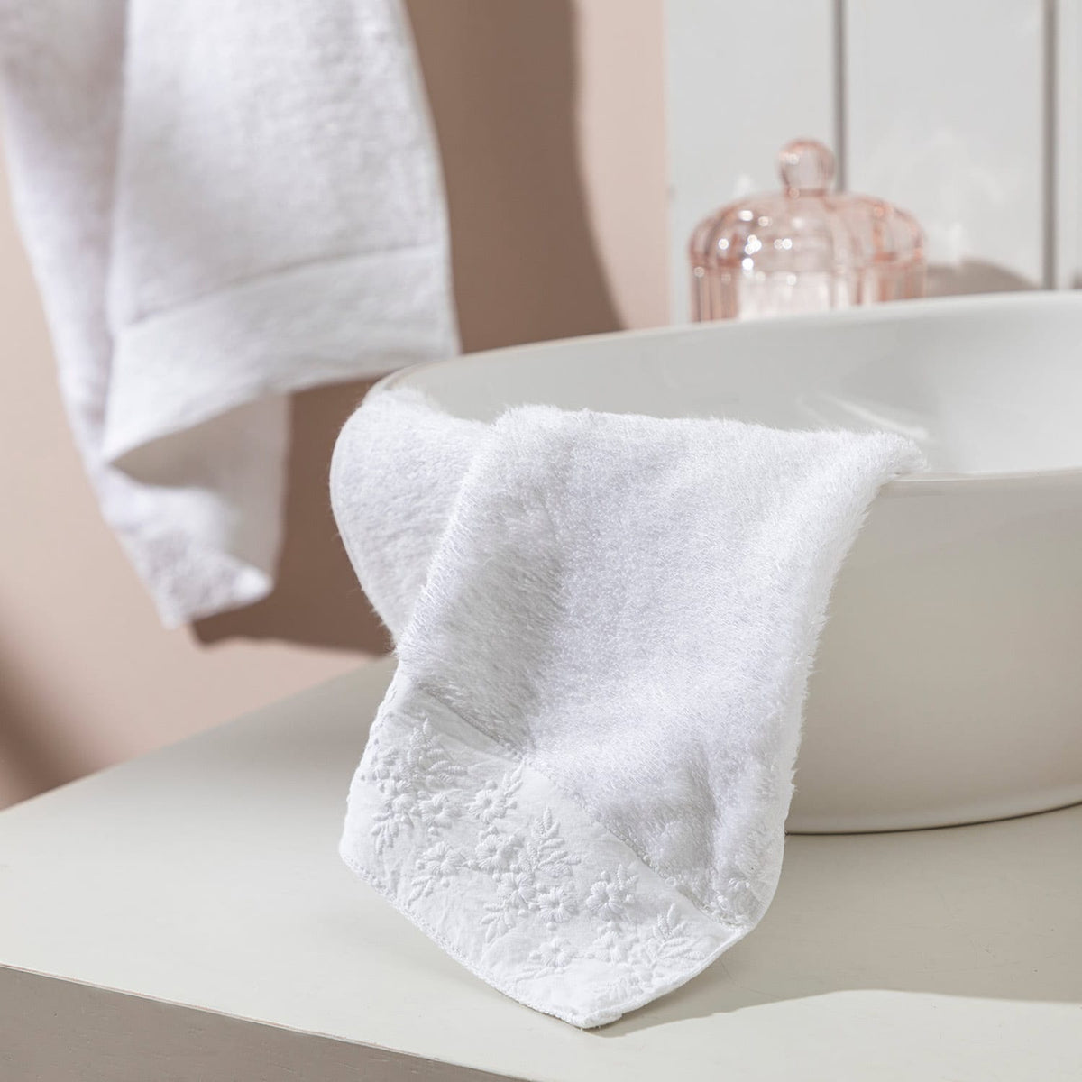 Sophian Hand Towel 30x50cm White