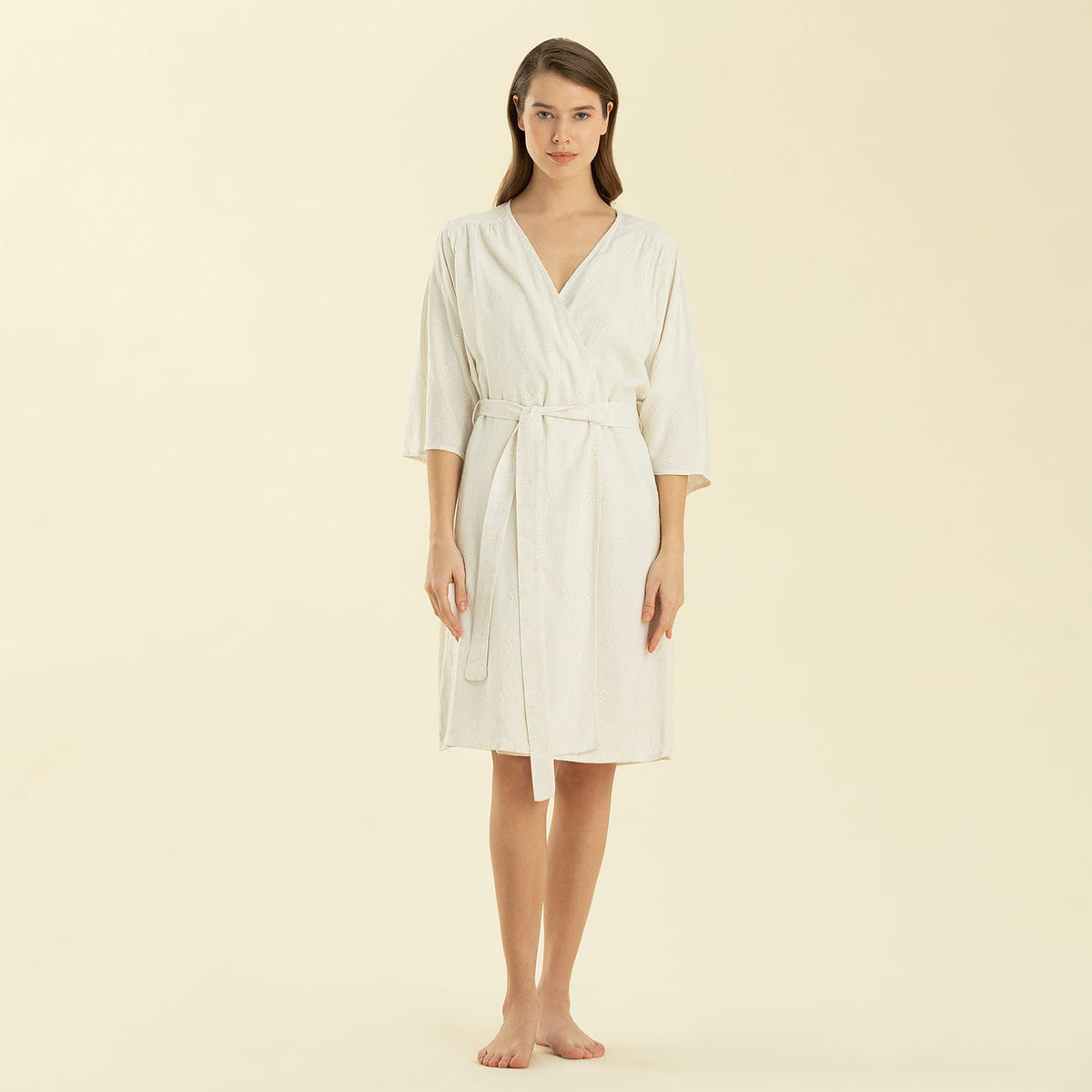 Hierba Robe White